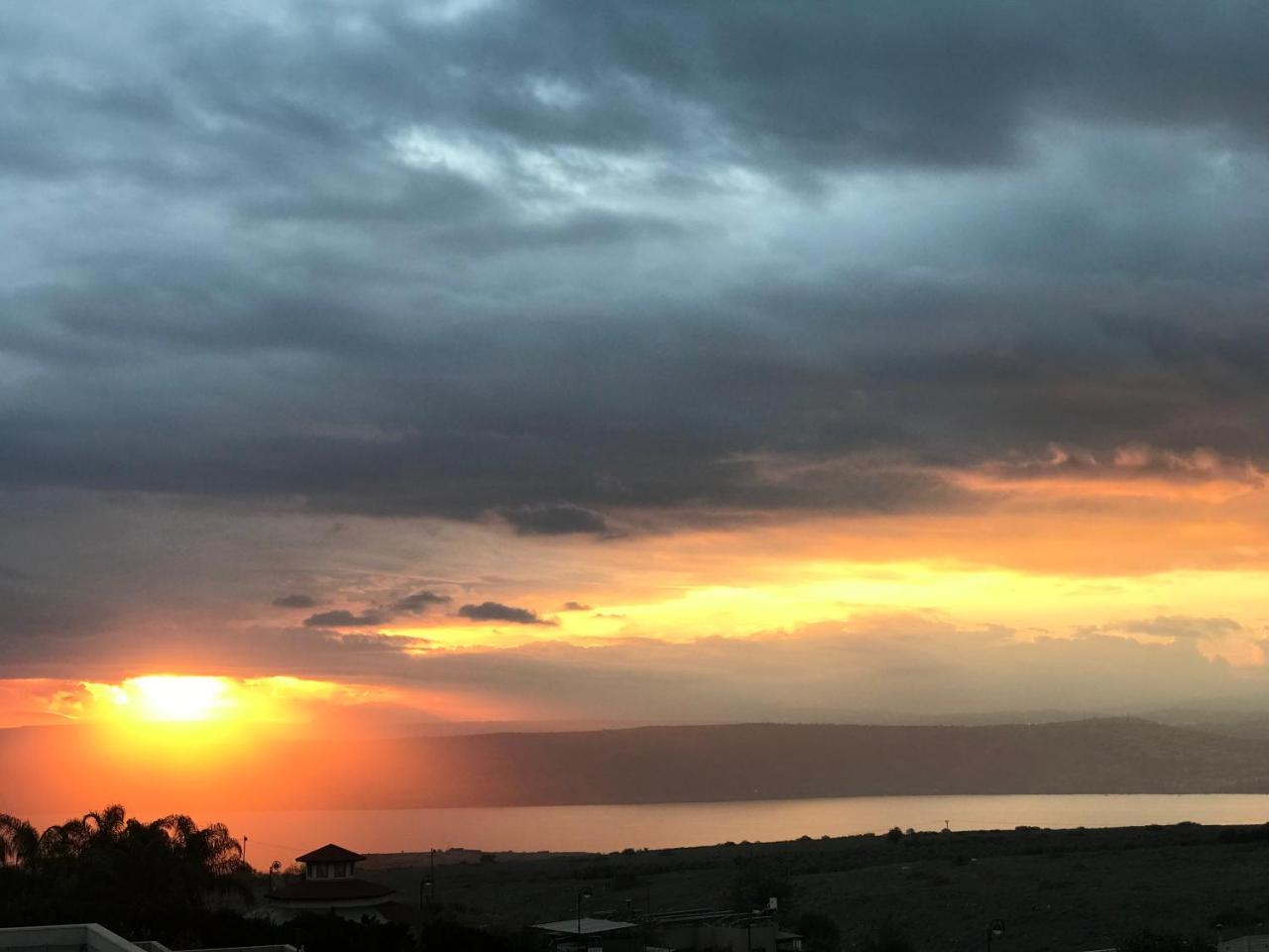 Lakeside Terrace Neot Golan エクステリア 写真